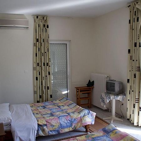 Miloi Rooms And Apartments ภายนอก รูปภาพ