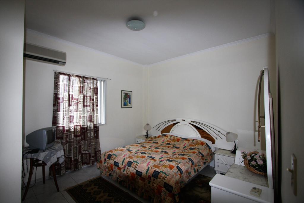 Miloi Rooms And Apartments ภายนอก รูปภาพ