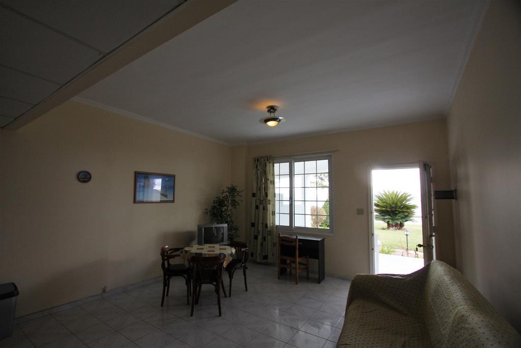 Miloi Rooms And Apartments ภายนอก รูปภาพ