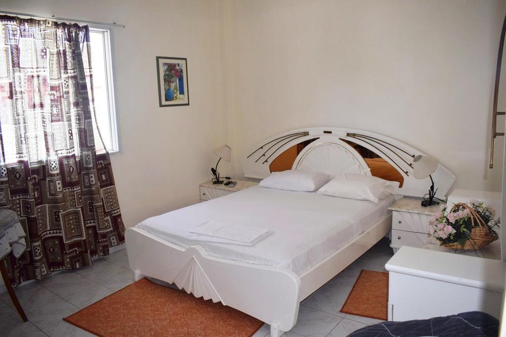 Miloi Rooms And Apartments ภายนอก รูปภาพ